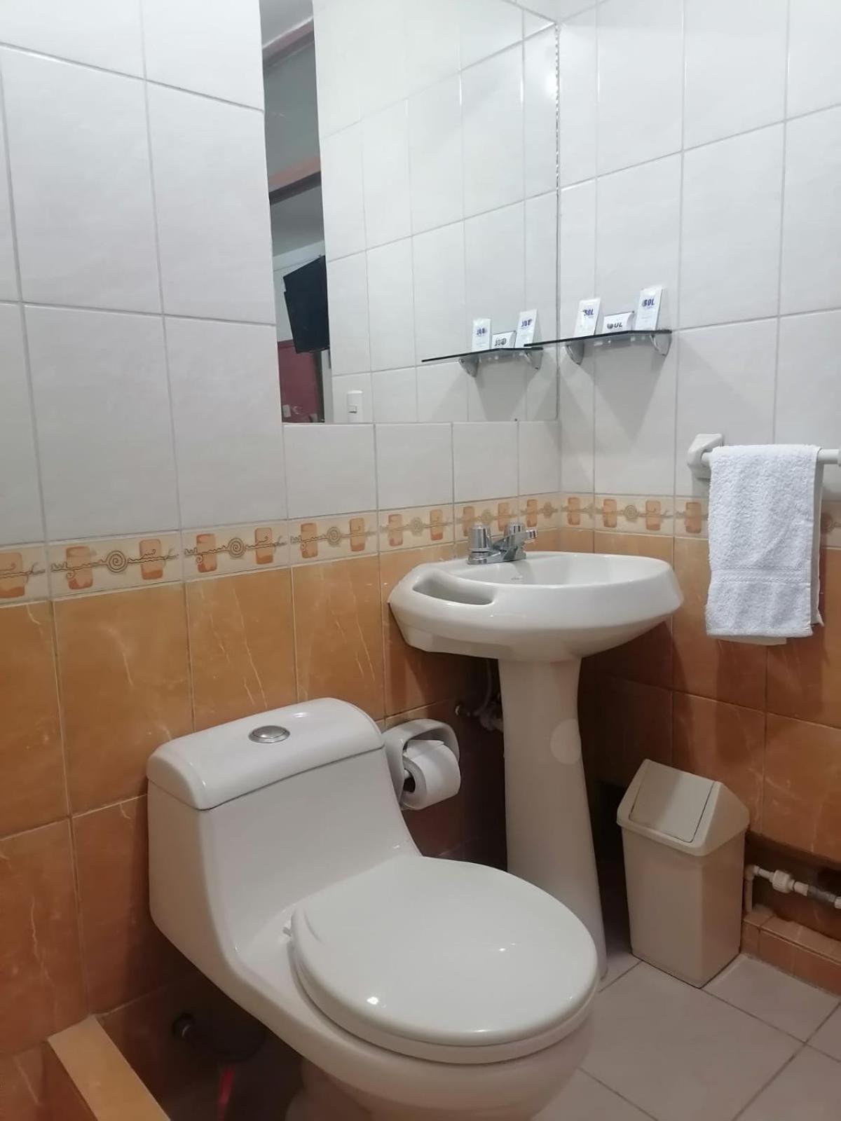 Sol De Oro Hotel Андауайлас Екстериор снимка